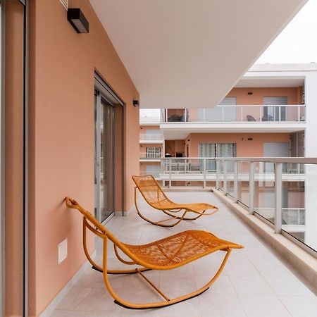 Sunny Brand New 2-Bedroom Apt - 500M From Praia Da Rocha With Ac And Pool! Portimão Buitenkant foto