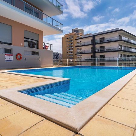 Sunny Brand New 2-Bedroom Apt - 500M From Praia Da Rocha With Ac And Pool! Portimão Buitenkant foto